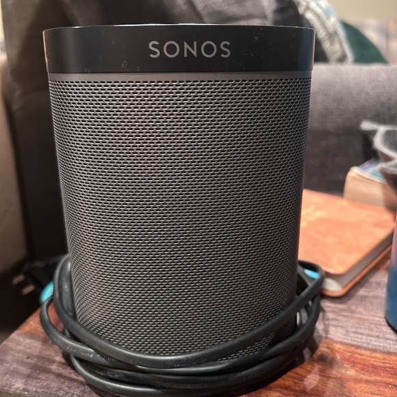 Sonos Black Wireless Speaker never used - Picture 1 of 1